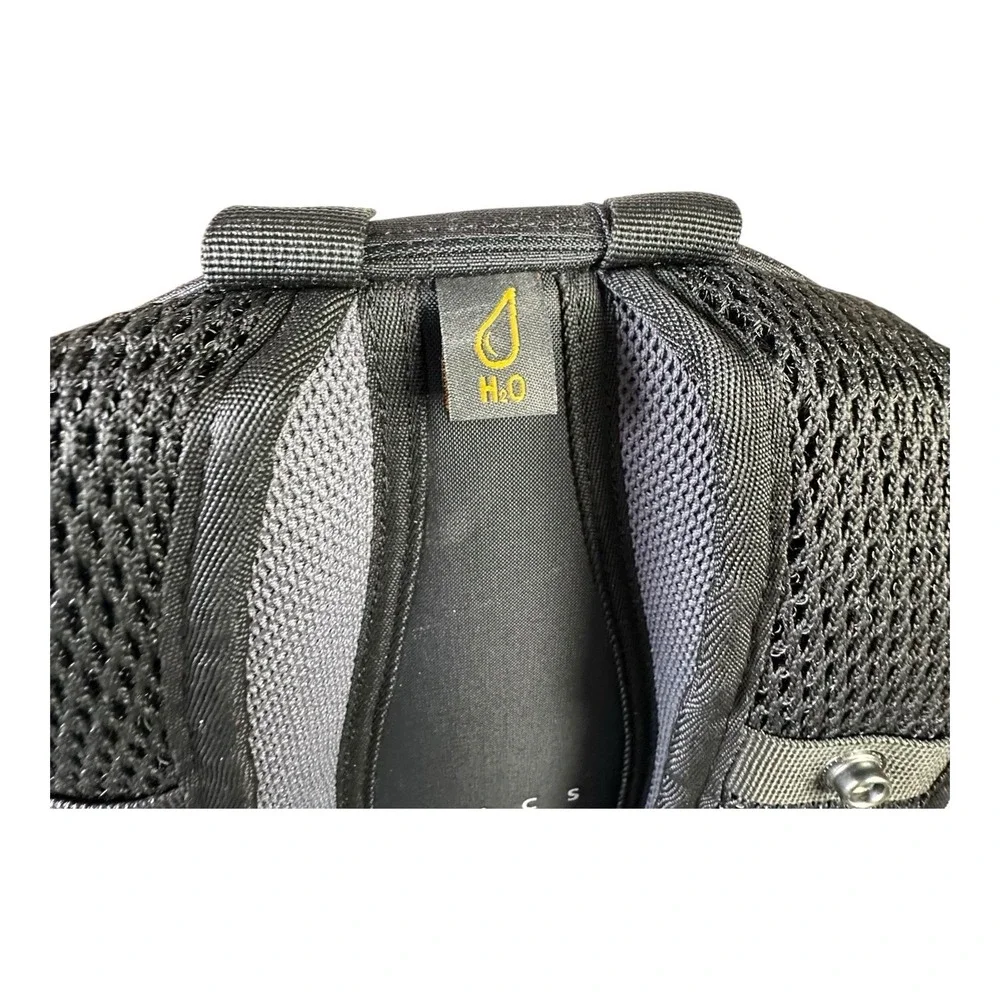Jack Wolfskin Velocity 12 Litre Backpack Rucksack Black Air Control System Bike
